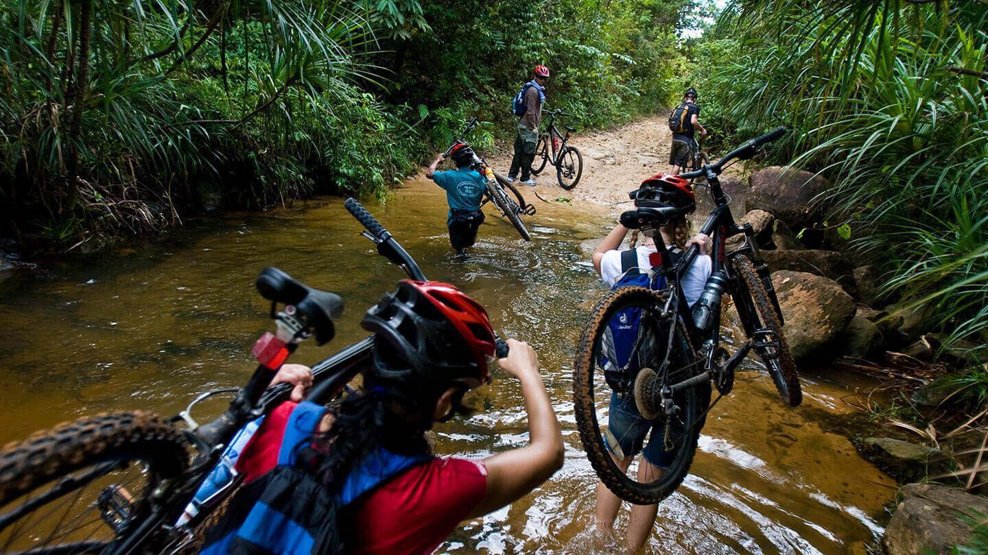 Exploring Cambodia by Bicycle: Exciting Routes and Providers – 2025 Update